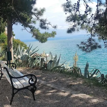 Апартаменти Ivana Charming Garden & Free Parking *